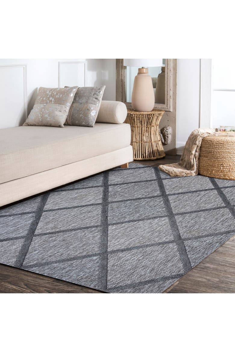 Salines Diamond Trellis Indoor/Outdoor Area Rug, Alternate, color, Dark Gray