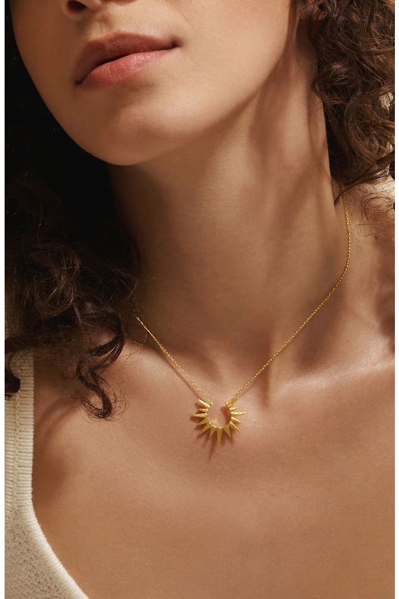 Incandescent Glow Gold Starburst Necklace, Alternate, color, Gold