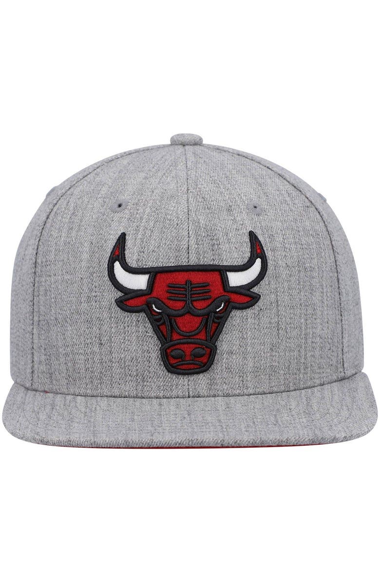 Mitchell & Ness Men's Mitchell & Ness Heathered Gray Chicago Bulls 2.0 Snapback Hat, Alternate, color,