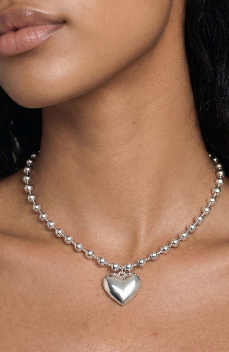 Ettika Chunky Heart Necklace, Alternate, color, Silver