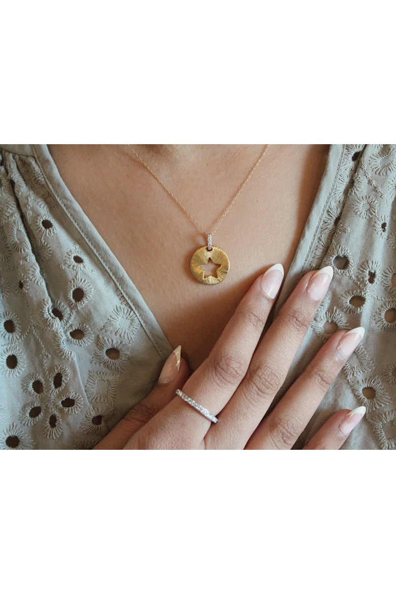 Astrid Star Diamond Studded Round Disc Pendant Necklace in 14K Gold, Alternate, color, 14K Yellow Gold