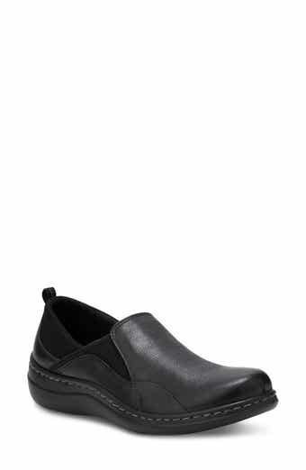Wren Clog