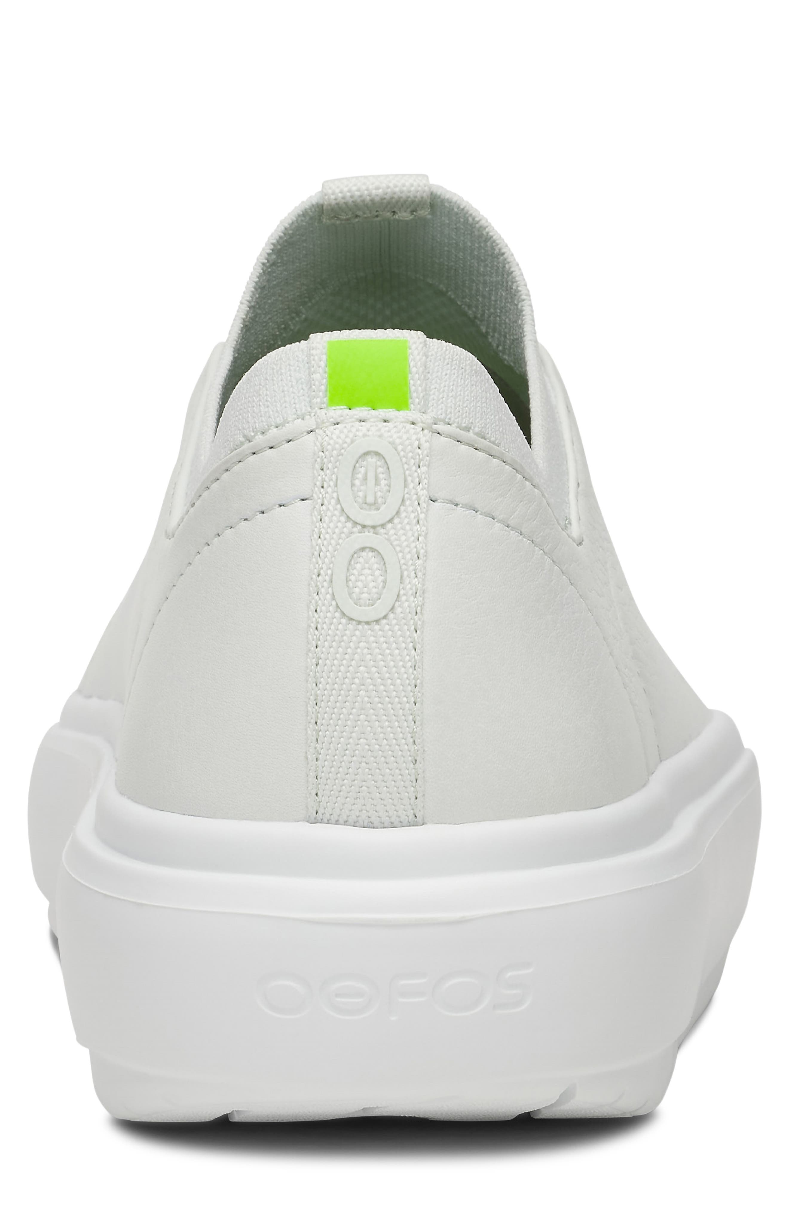 OOmg+ Club Walking Shoe, Alternate, color, WHITE