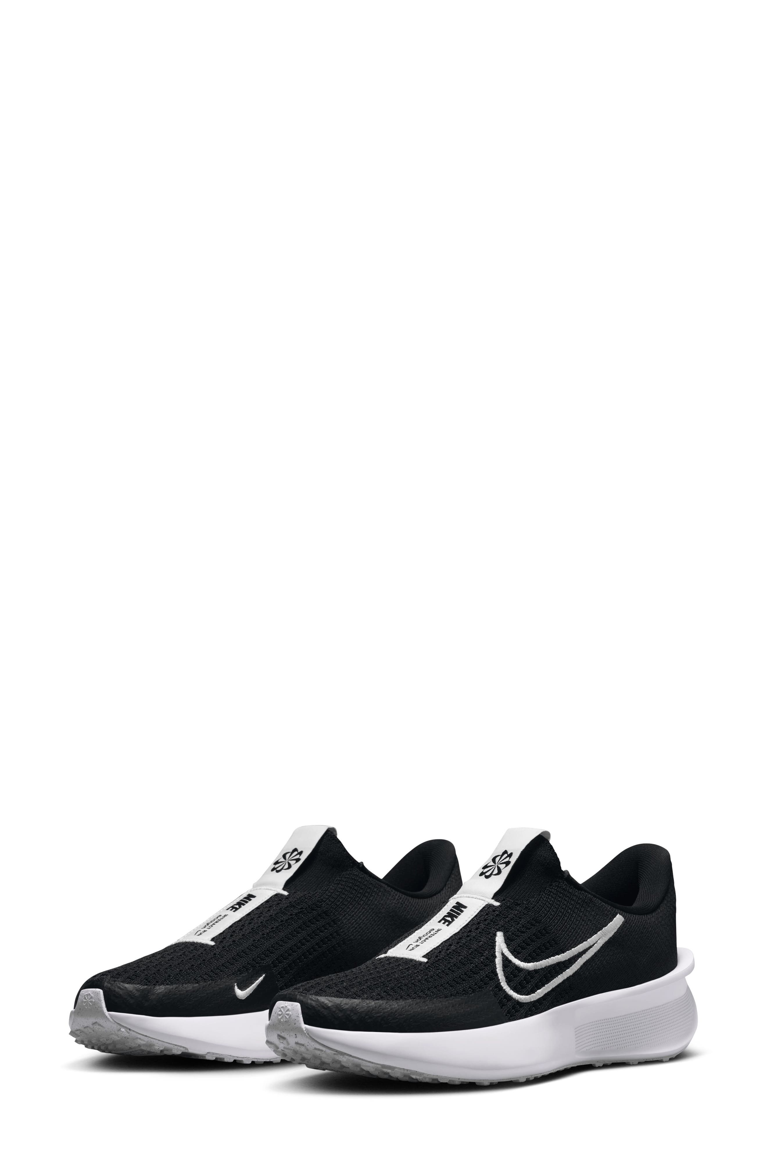 Nike Interact Run EasyOn Running Sneaker