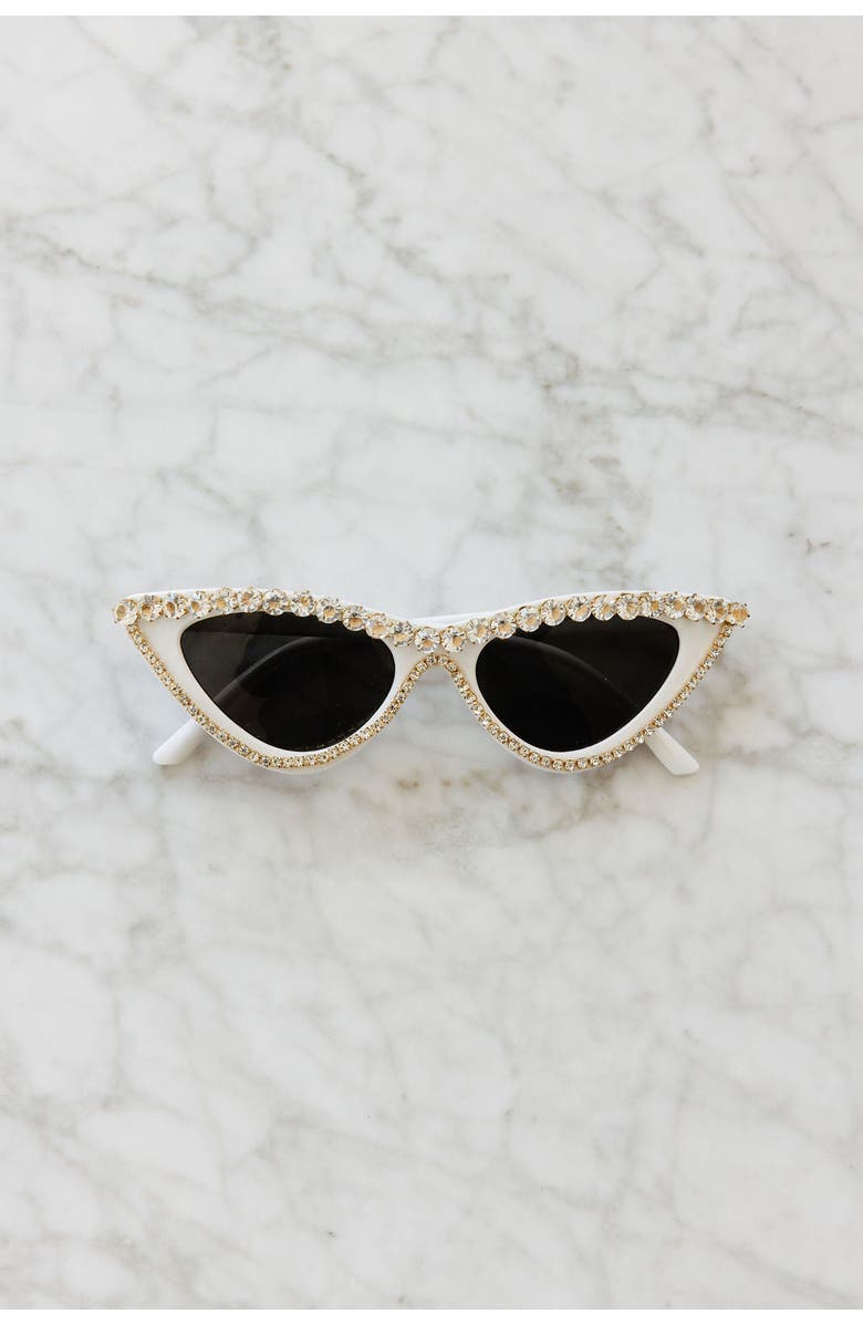 Untamed Petals Boss Babe Sunnies, Alternate, color, White