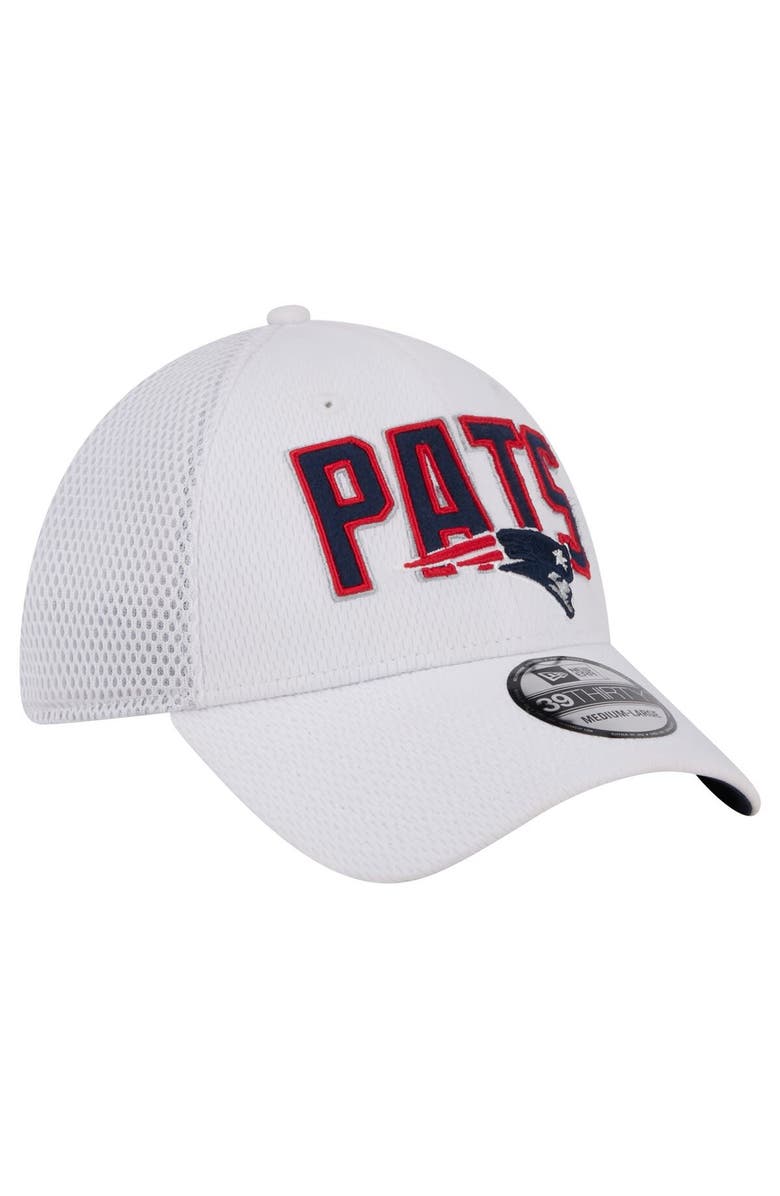 New Era Men's New Era White New England Patriots Breakers 39THIRTY Flex Hat, Alternate, color, 
