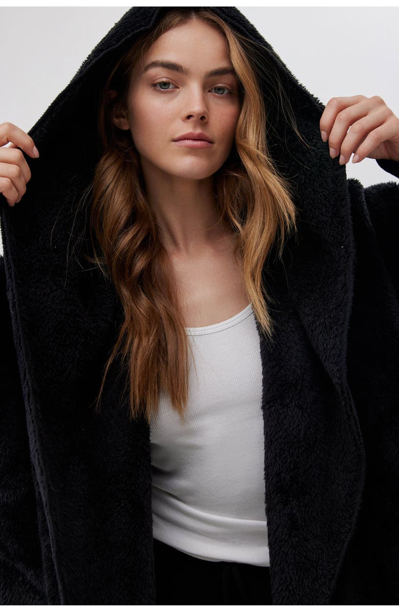 Gottex Beach Life The Cloud Hoodie Blanket, Alternate, color, Black