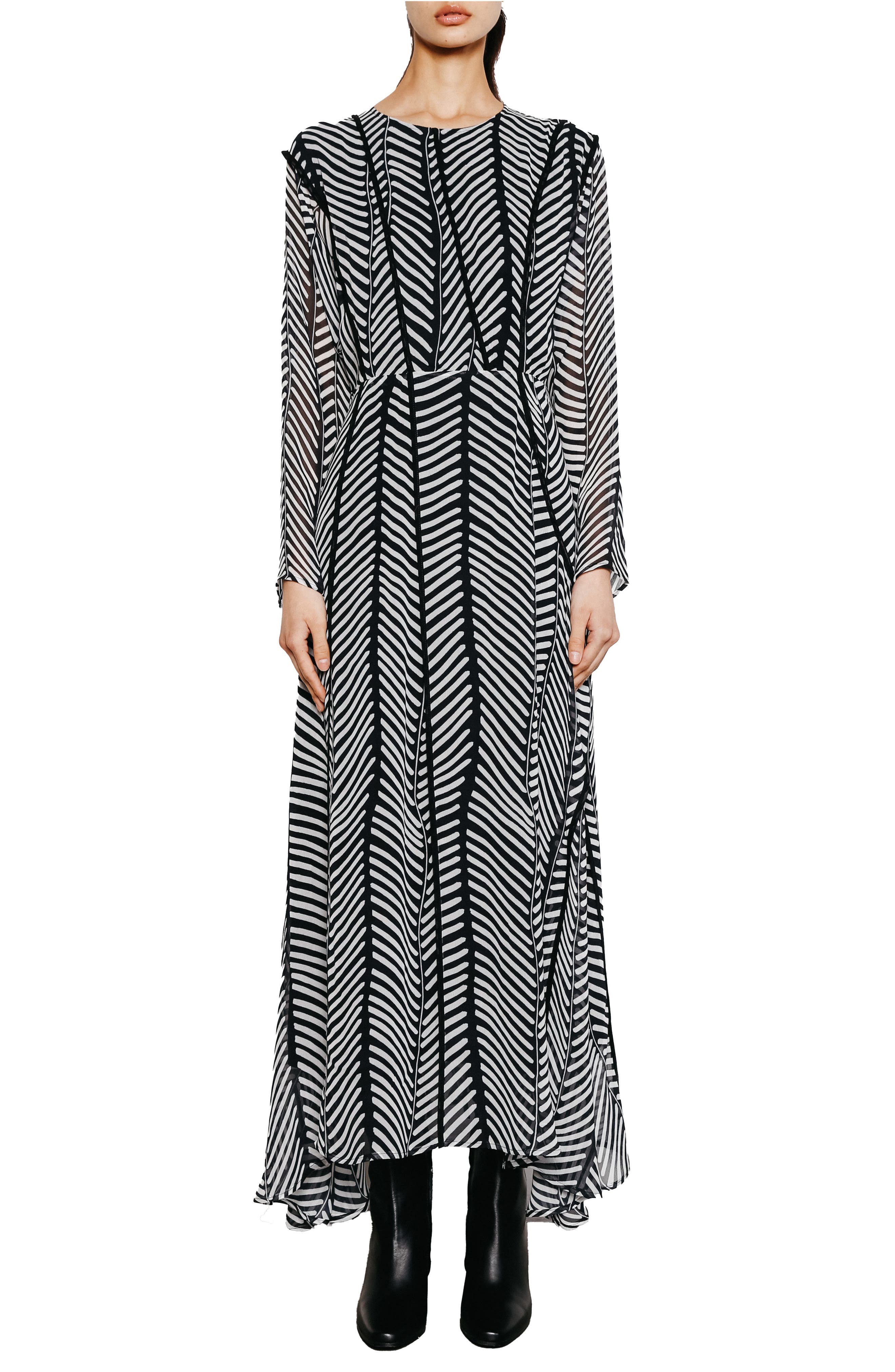 Du Paradis Mila Chevron Stripe Long Sleeve Maxi Dress in Black White Wavy Chevron 