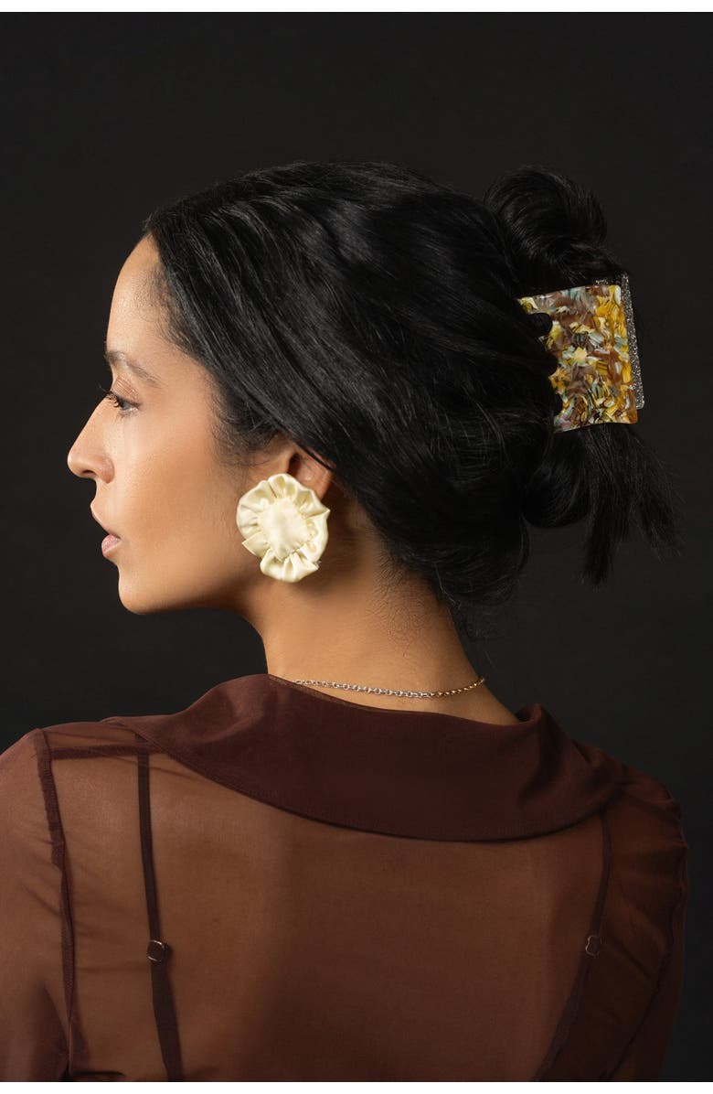 MLE Gemini Claw, Alternate, color, Tutti Frutti