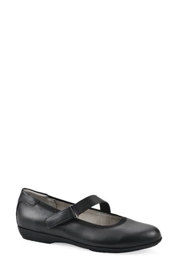 Cliffs By White Mountain Carwen Mary Jane Flat In Black