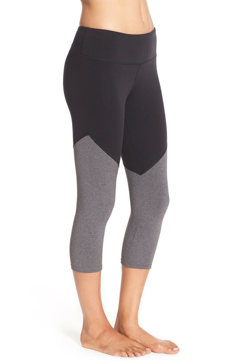 'Electra' Capri Leggings, Alternate, color, BLACK/ STORMY HEATHER