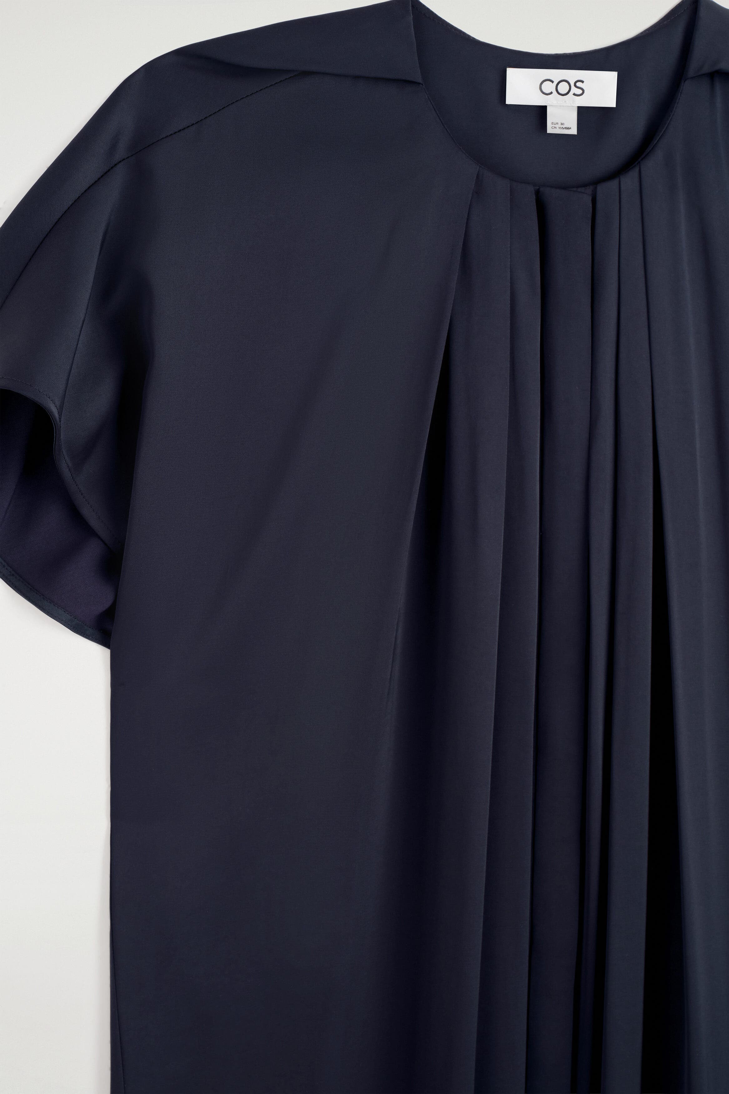ness pleated satin midi dress Banana Republic Ness Pleated Midi Dress Black Sleeveless Size 2 NWT Cocktail