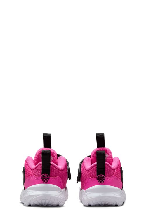 Nike Kids' Team Hustle D 12 Basketball Sneaker