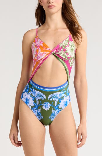 *Farm Rio* サテンカットアウトワンピース FARM Rio Floral Elegance Mixed Scarves Cutout One-Piece