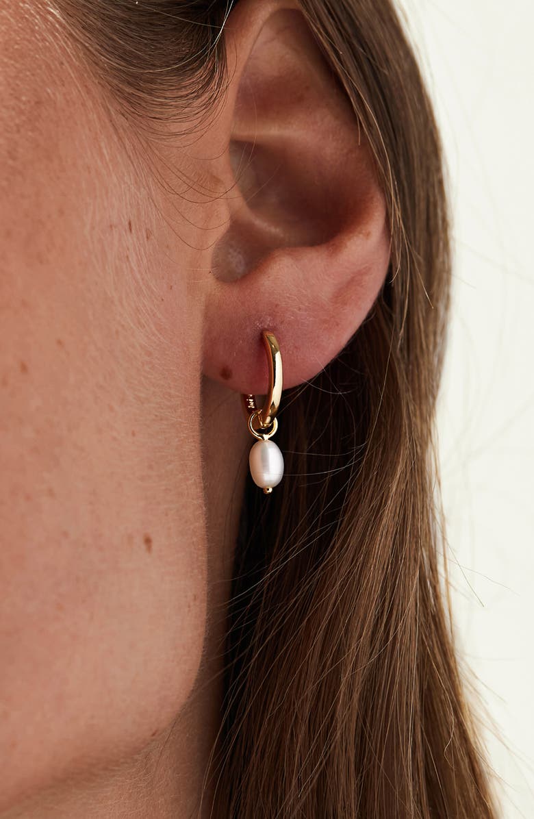 Ana Luisa Freshwater Pearl Huggie Hoop Earrings, Alternate, color, Gold / White