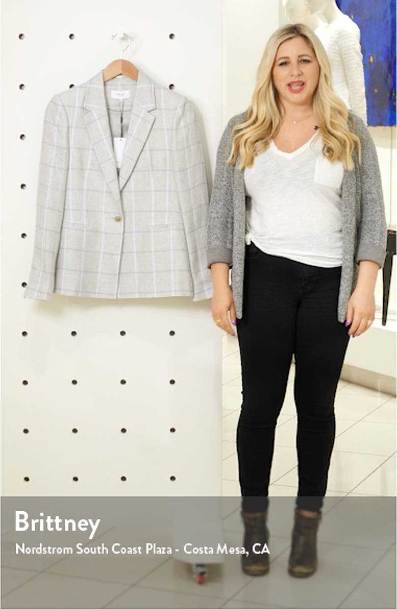 Willow Jacket, sales video thumbnail