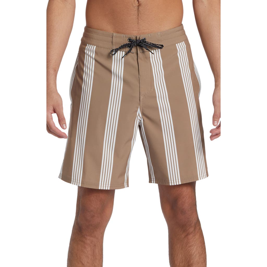 Quiksilver Men's Surfsilk Street Trunk 18 Swimsuit Shorts In Portabella Prnt 5