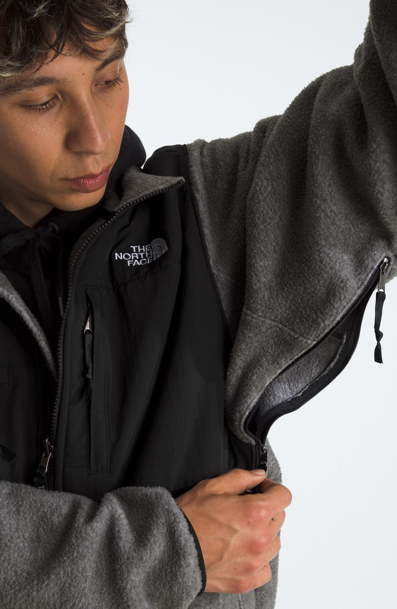 The North Face Retro Denali Jacket, Alternate, color, Tnf Mid Grey Heather/ Black