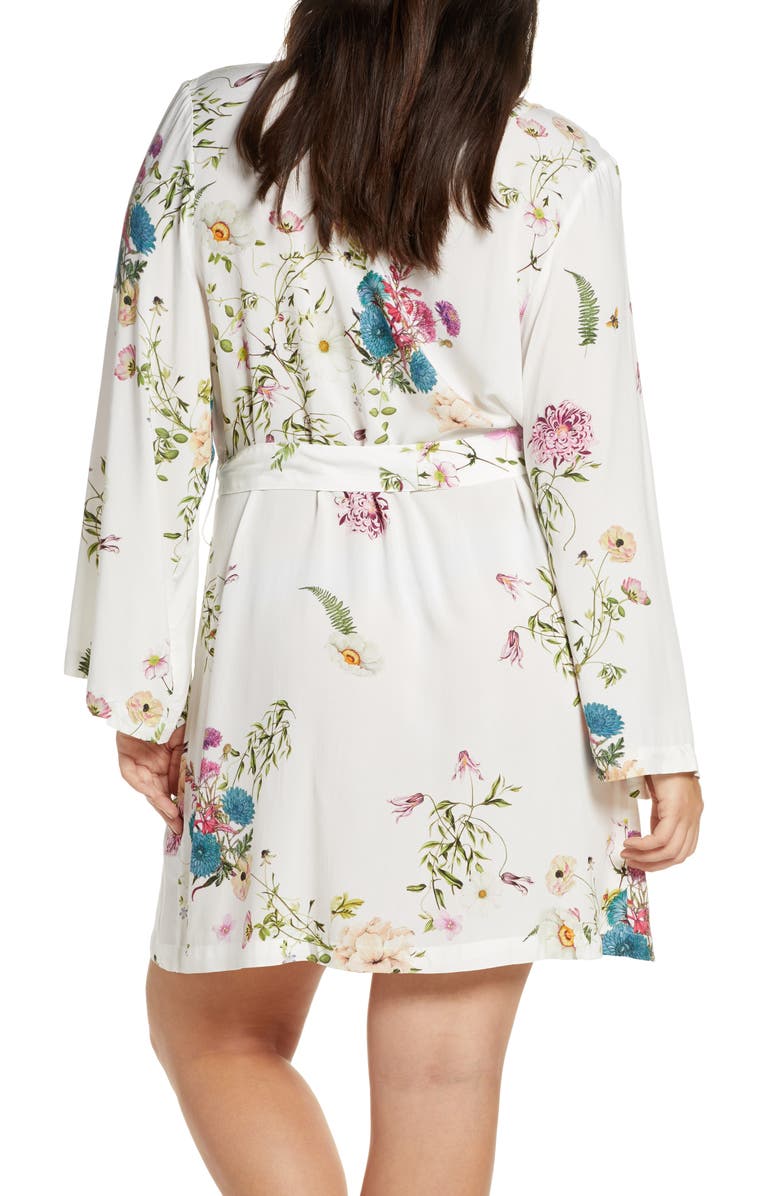 Plum Pretty Sugar Floral Print Short Robe, Alternate, color, 
