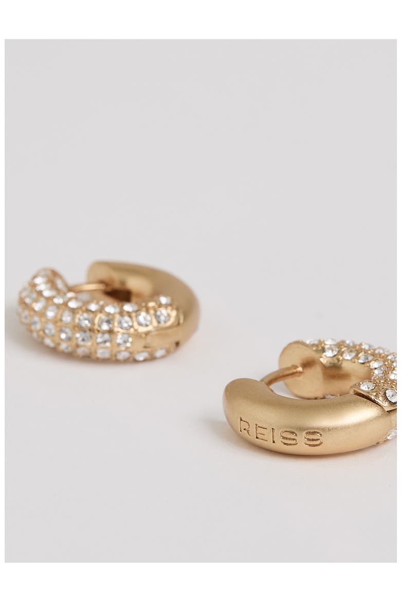 Amelia Pavé Huggie Hoop Earrings, Alternate, color, GOLD TONE/ CLEAR CRYSTAL