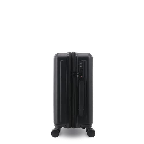 J World North Hardside Carry-on Luggage 20'' In Black