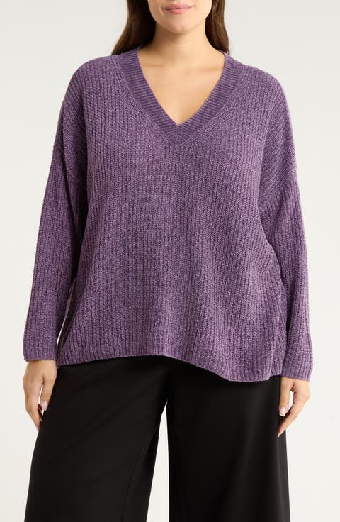 V-Neck Sweater (Plus)