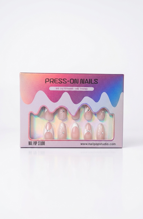 Diamond Bliss Almond Press-On Nails
