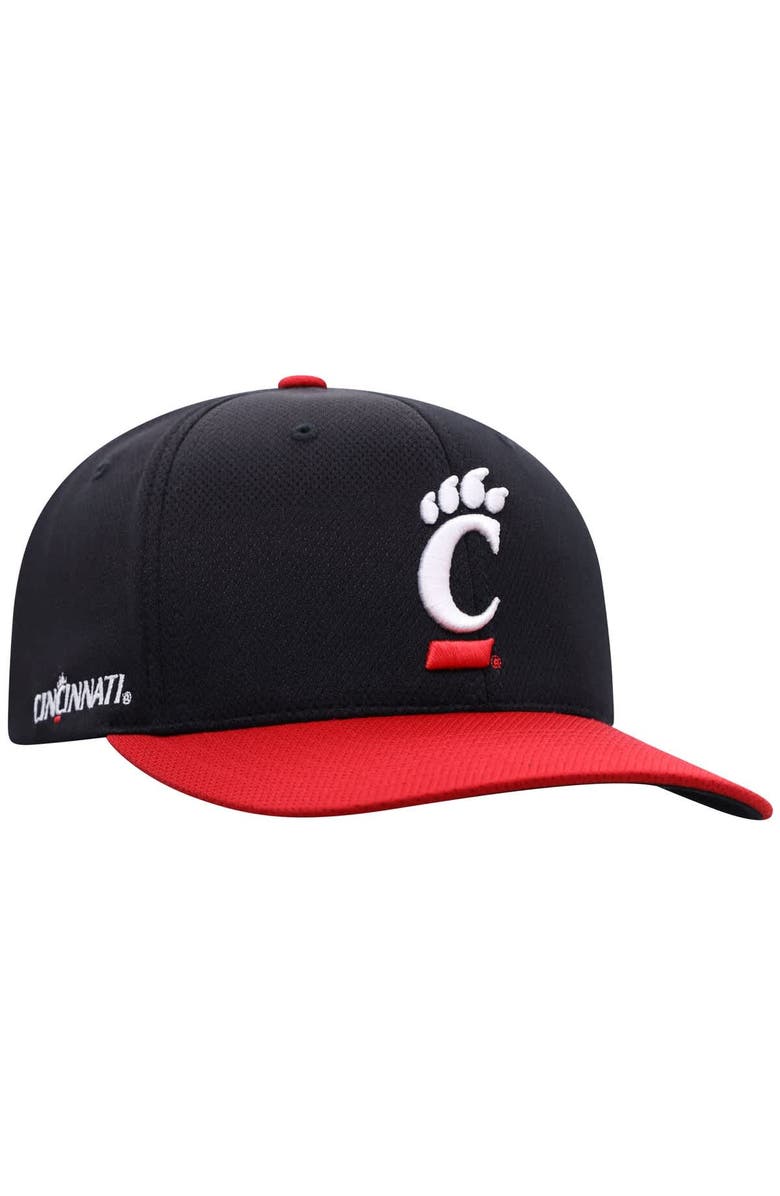 TOP OF THE WORLD Men's Top of the World  Black Cincinnati Bearcats Reflex Fitted Hat, Main, color, Black