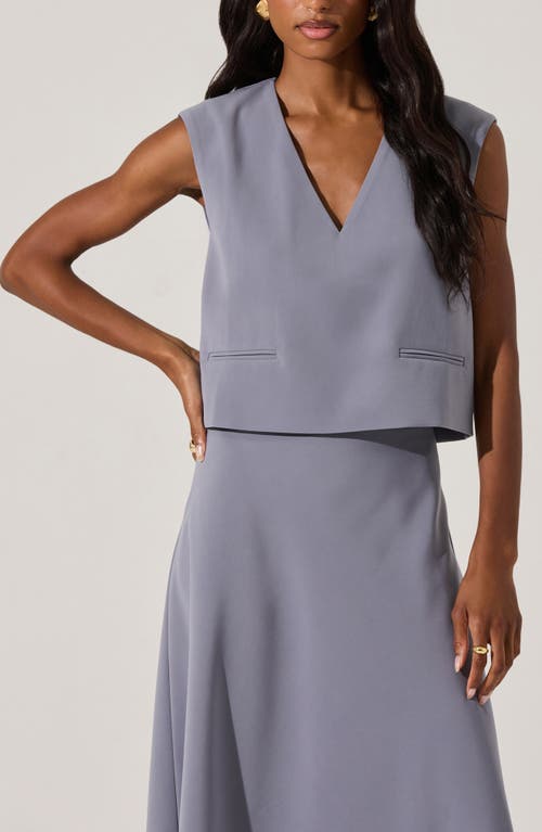 ASTR ASTR THE LABEL V-NECK SLEEVELESS BOXY TOP