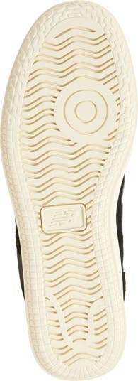 T500 Tennis Sneaker