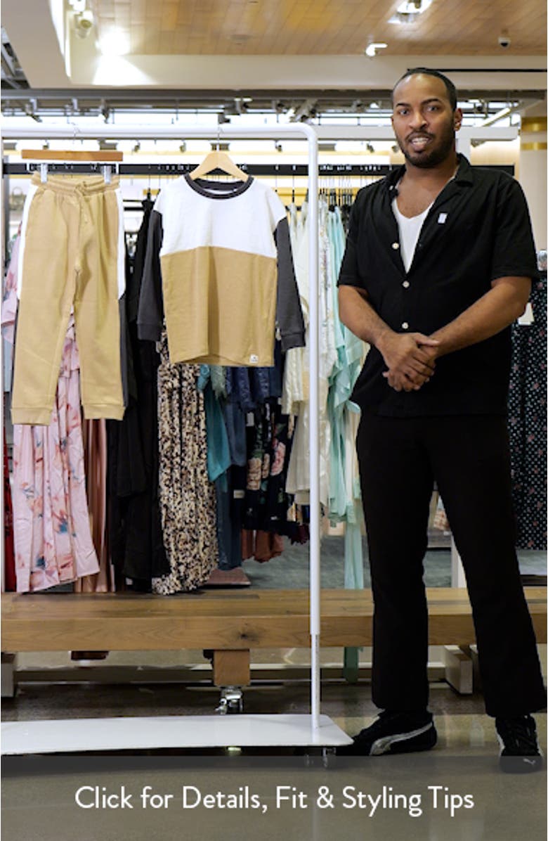 Kids
Colorblock Jersey Sweatshirt
Joggers Set, sales video thumbnail