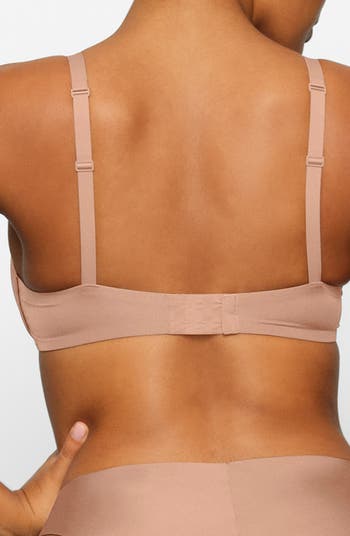 Wireless Push-Up Plunge Bra