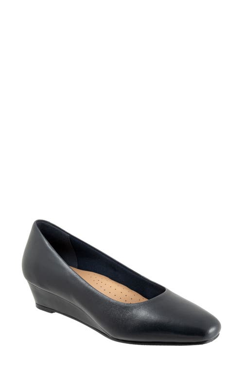Trotters Denisse Wedge Pump In Blue