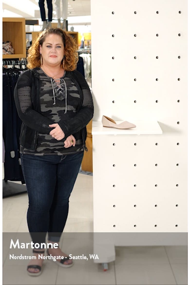 Sammi d'Orsay Flat video