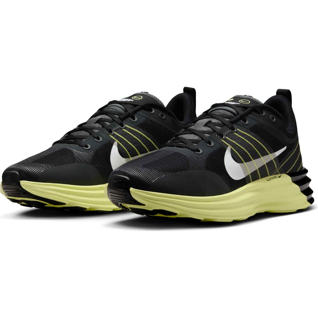 Nike Lunar Roam Sneakers In Black