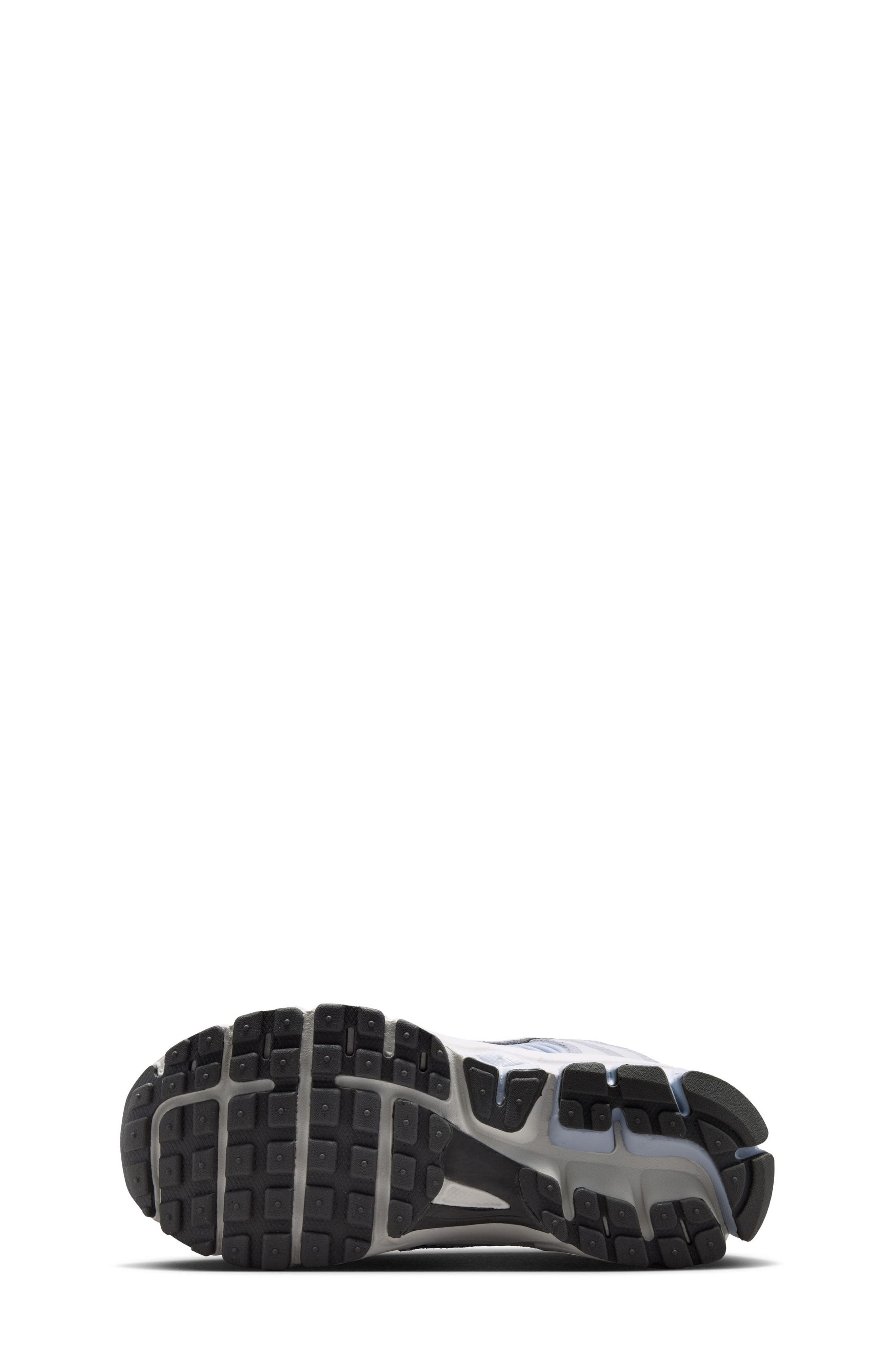 Nike Kids' Vomero 5 Sneaker, Alternate, color, Grey/ White/ Pencil Point