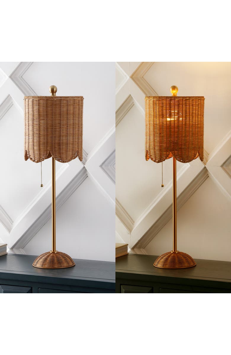 JONATHAN Y Celerie 27.5" Coastal Bohemian Rattan/Iron Scalloped Buffet LED Table Lamp with Pull Chain, Alternate, color, Natural/Brass Gold