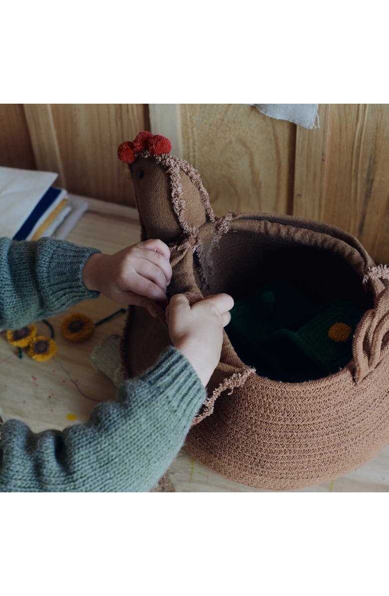 Lorena Canals Basket Chicken Toffee, Alternate, color, Toffee, Red, Dark Grey, Honey