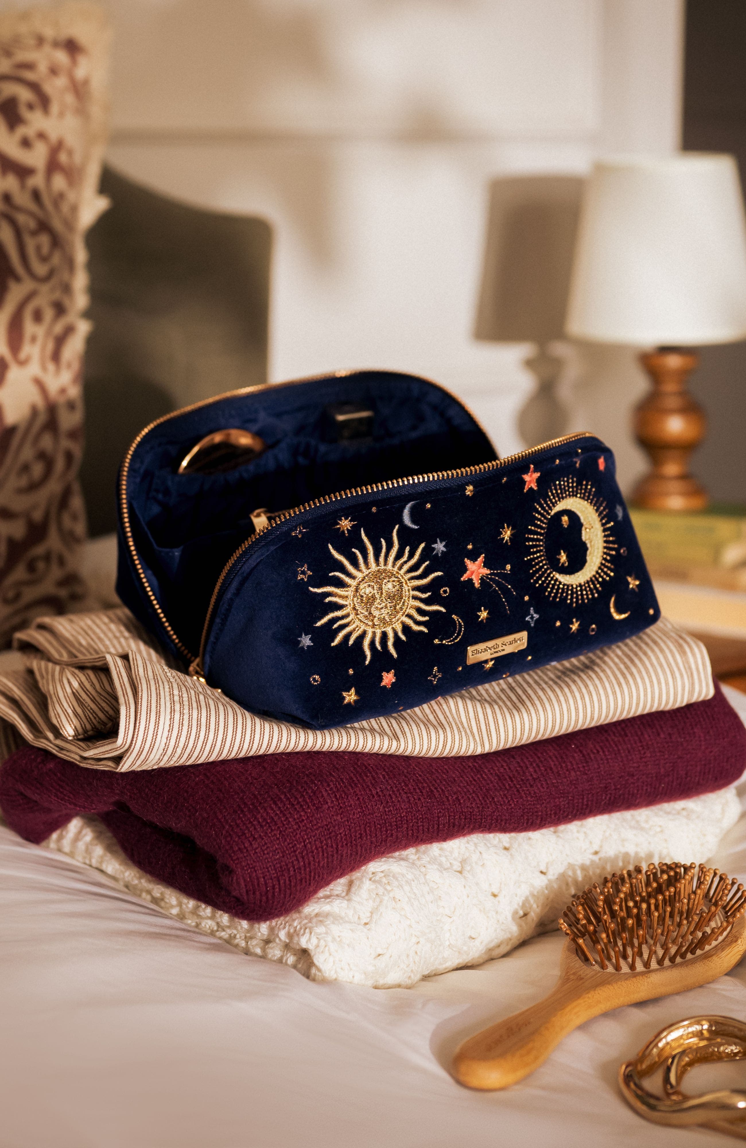 Elizabeth Scarlett Starry Sky 湯たんぽ Celestial Velvet Open Flat Makeup Bag (Women) | Nordstrom