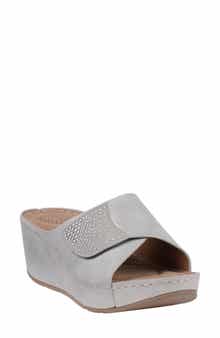 GC SHOES Annora Wedge Sandal