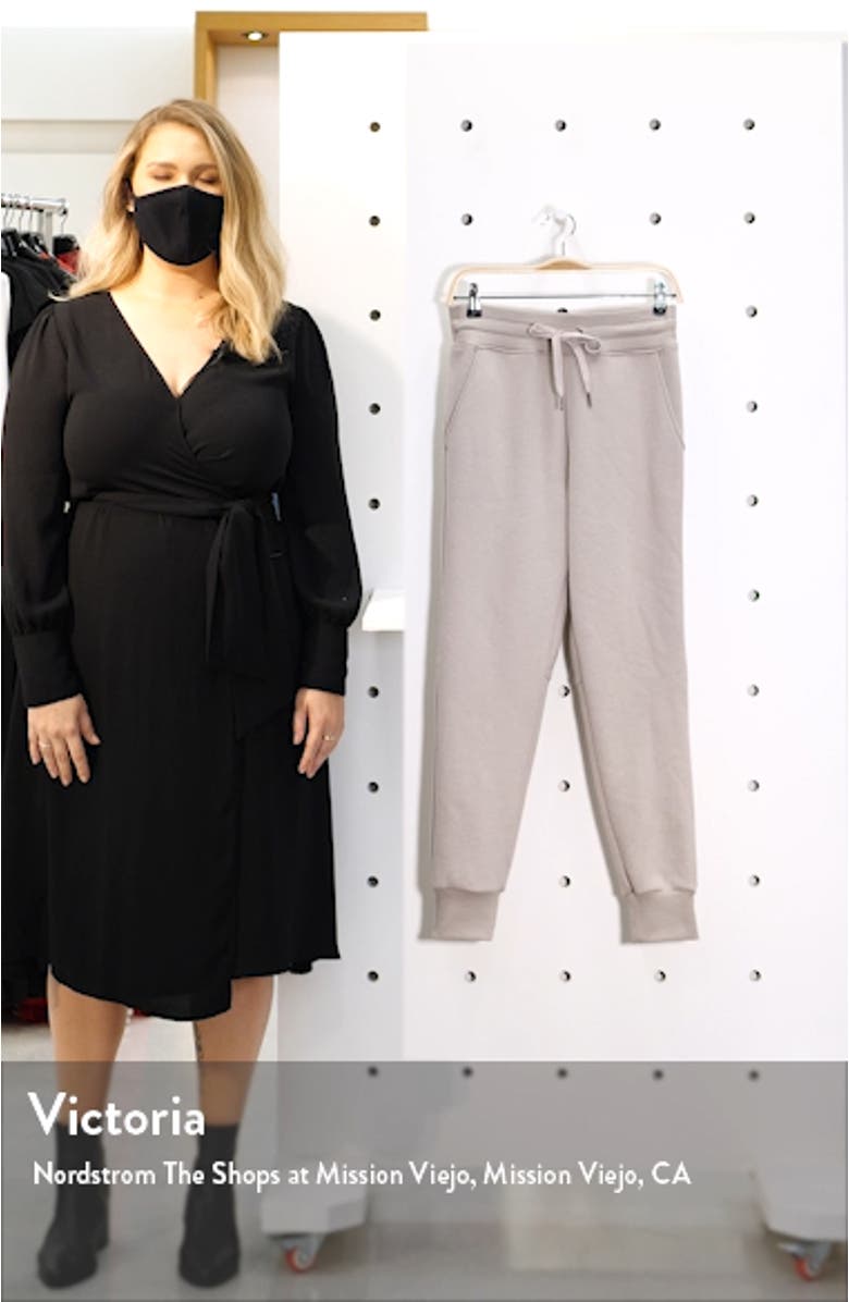 Cara Pocket Joggers, sales video thumbnail