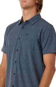 O'Neill TRVLR Performance Short Sleeve Button-Up Shirt