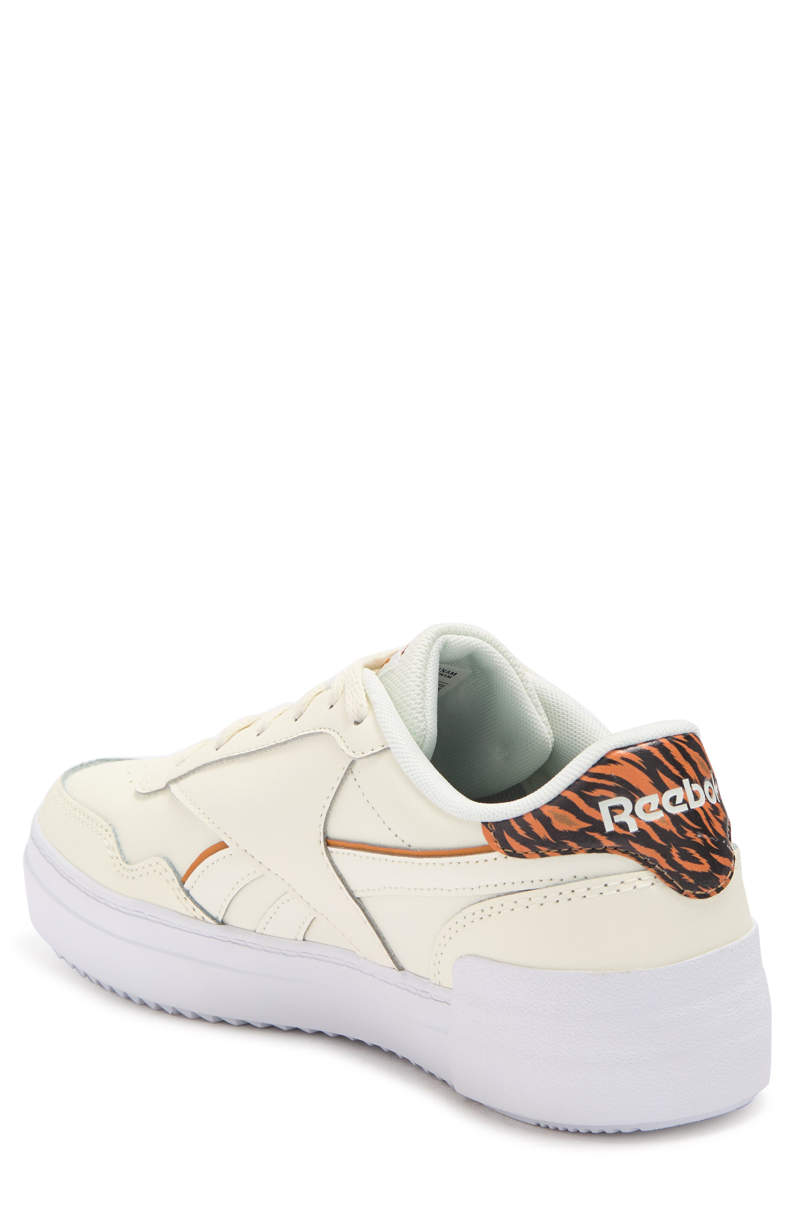 Reebok Royal Techque Sneaker, Alternate, color, 