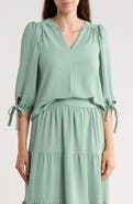 Renee C Ditsy Puff Sleeve Blouse