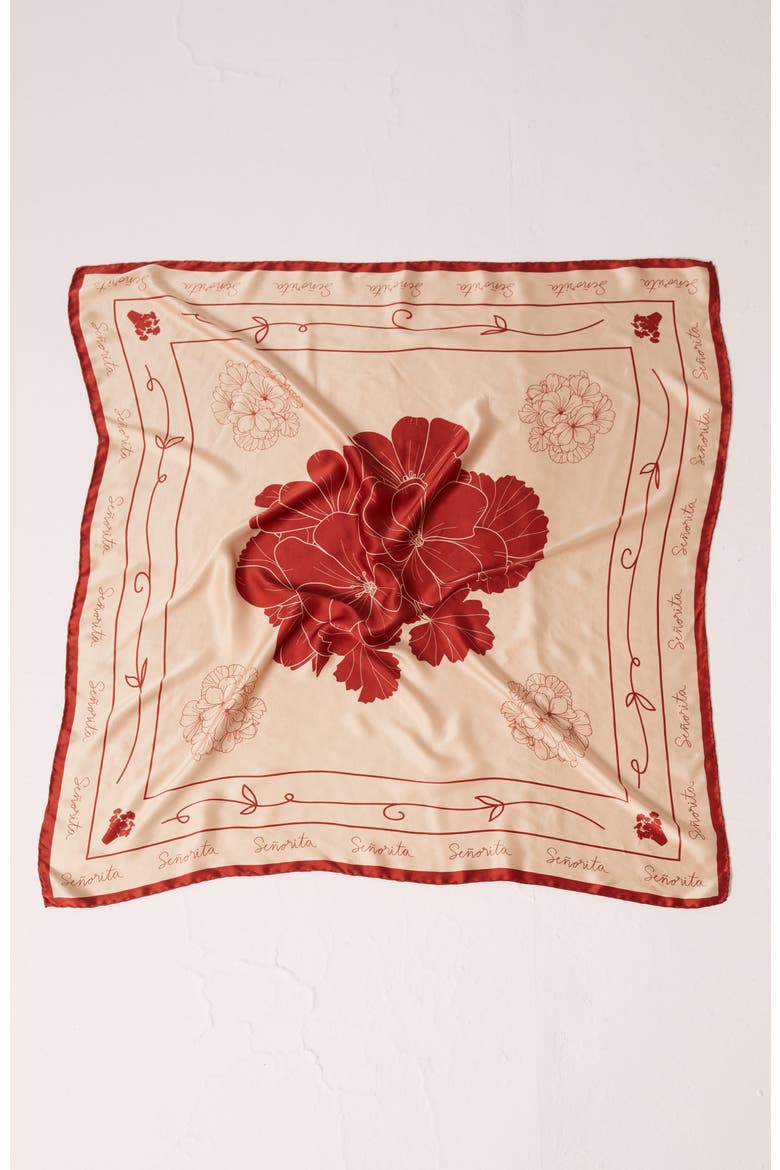 Luisa Scarve, Main, color, Red
