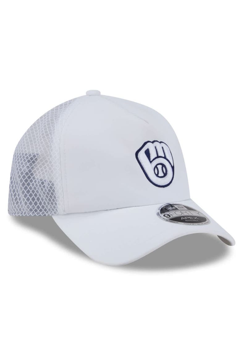 Men's New Era White Milwaukee Brewers 2026 Batting Practice Apex 9FORTY Adjustable Trucker Hat, Alternate, color, White