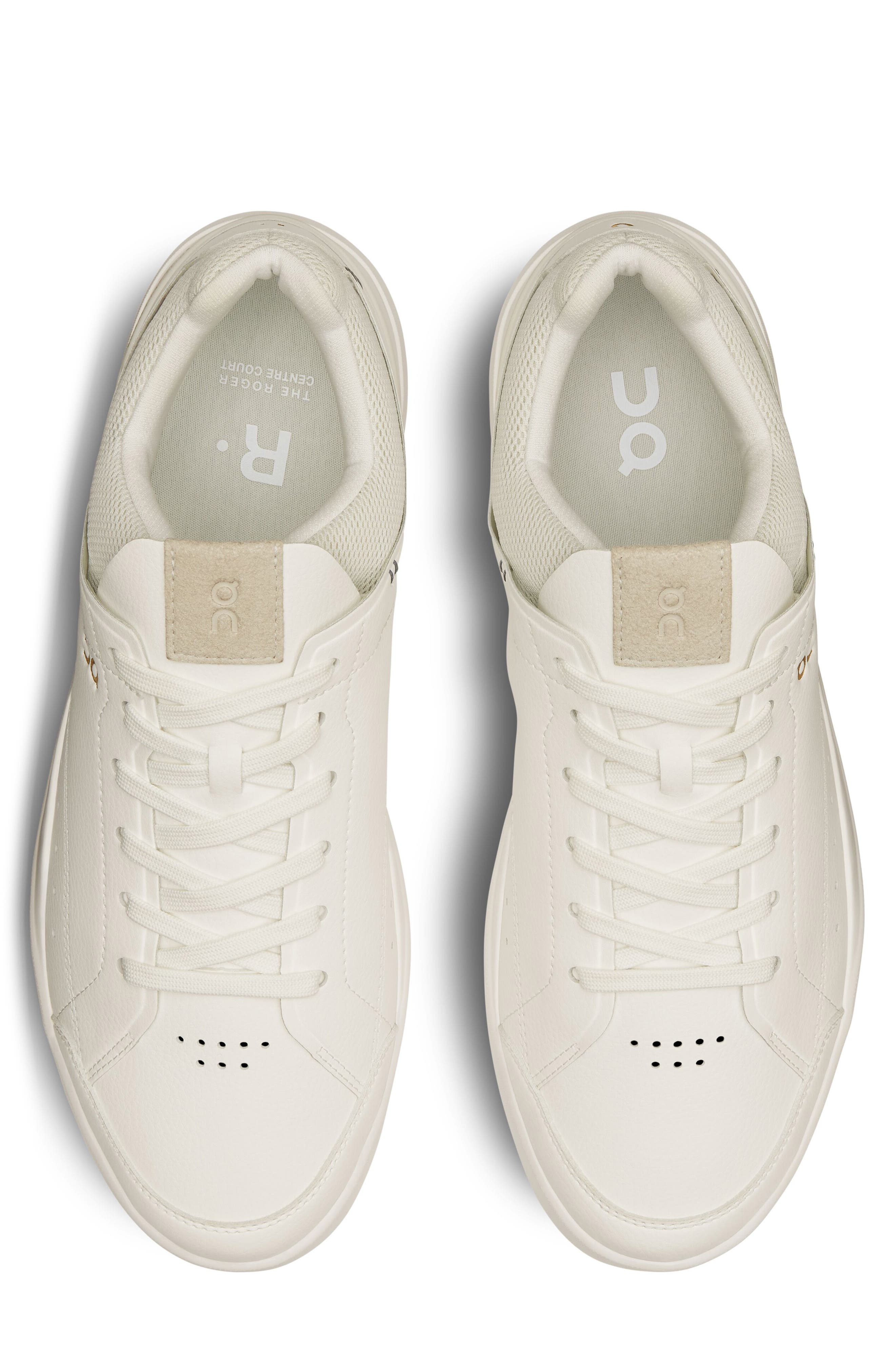 On THE ROGER Centre Court Tennis Sneaker, Alternate, color, White/ Gum