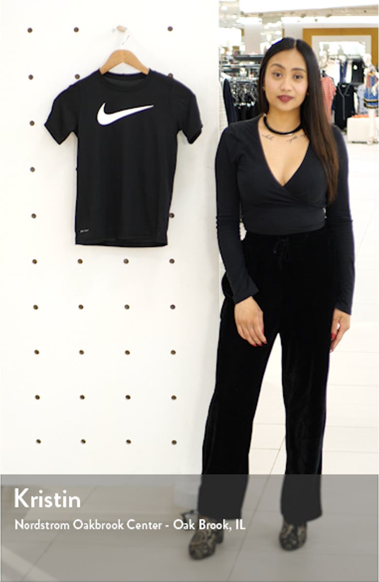 Dry Swoosh T-Shirt, sales video thumbnail