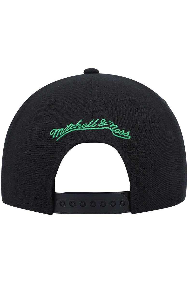 Men's Mitchell & Ness Black Boston Celtics Hardwood Classics Front Loaded Snapback Hat, Alternate, color, Black