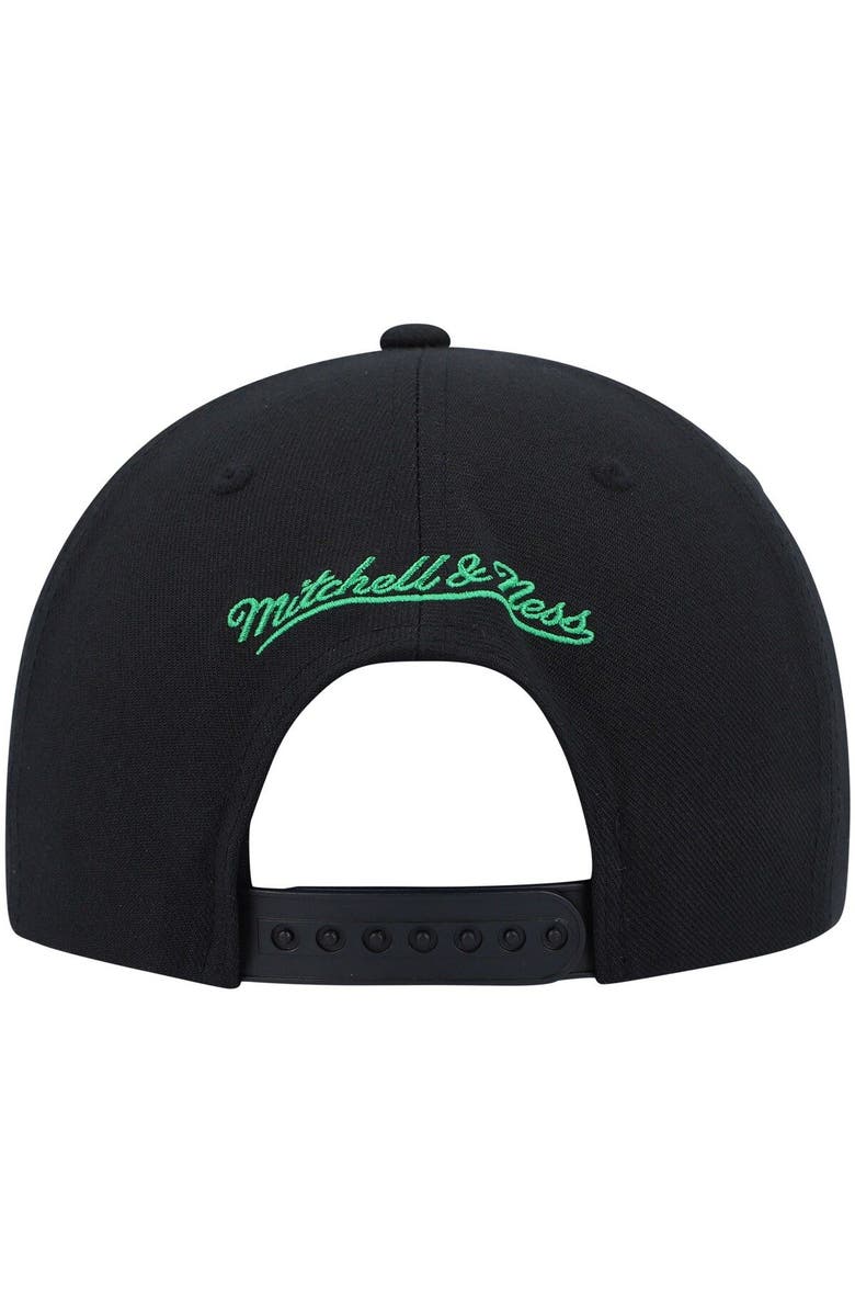 Mitchell & Ness Men's Mitchell & Ness Black Boston Celtics Hardwood Classics Front Loaded Snapback Hat, Alternate, color, 